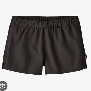 Patagonia | Women's Barely Baggies Shorts - 2½" | NEW | Size M
